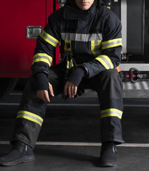 firefighter-with-safety-suit-station